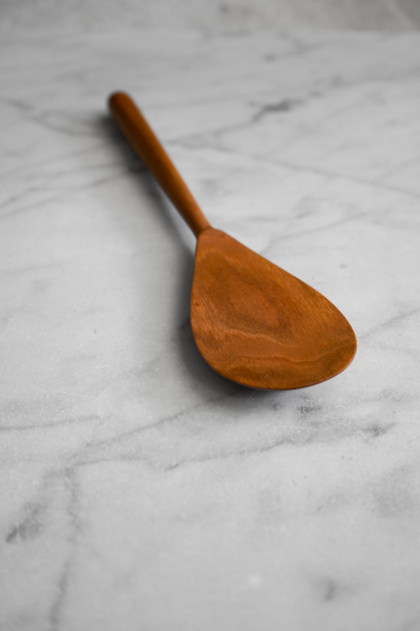Centered Cooking Spatula - Walnut or Cherry Wood