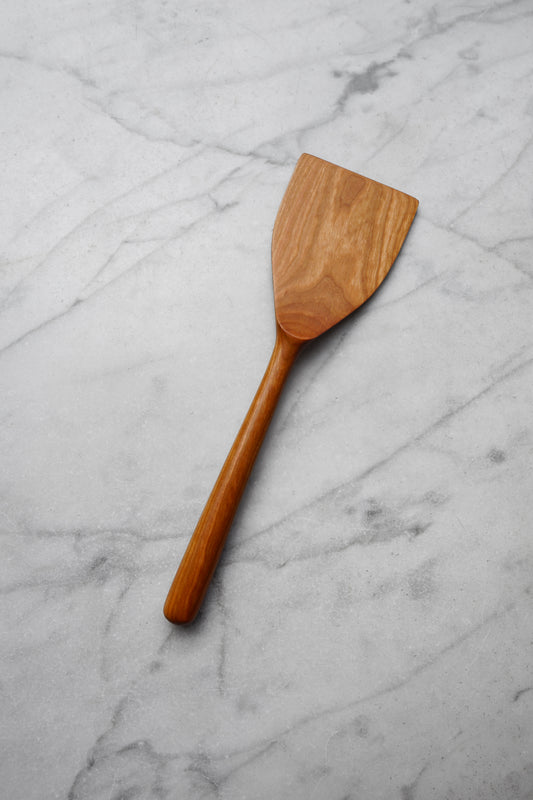 Wide Flipper Spatula - Cherry Wood